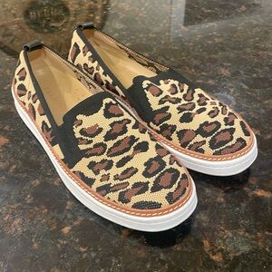 Brand NEW TALBOTS SLIP ONS SIZE 8